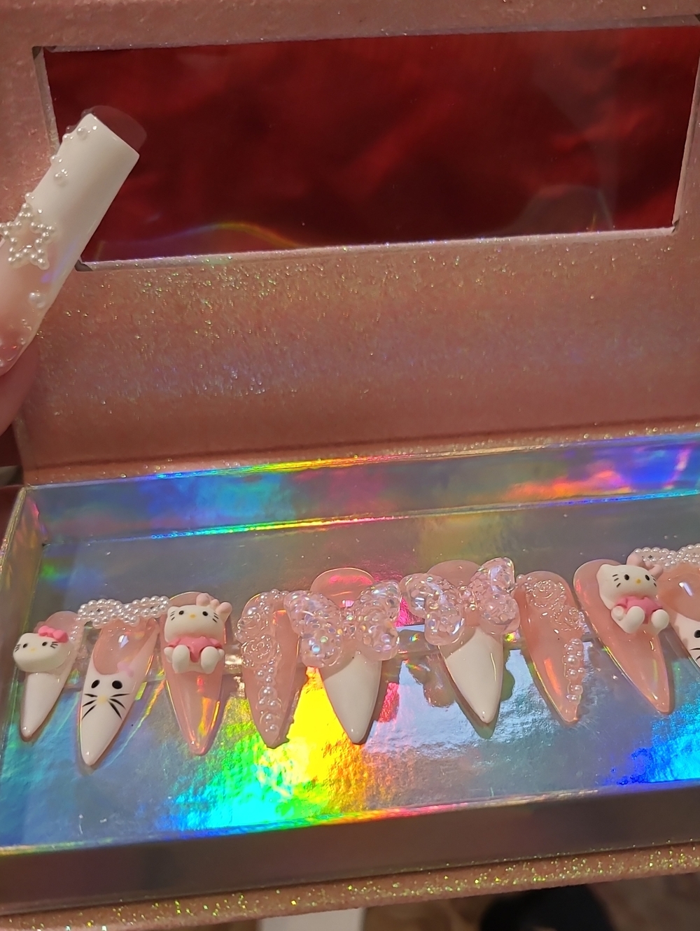 HELLO kitty Nails